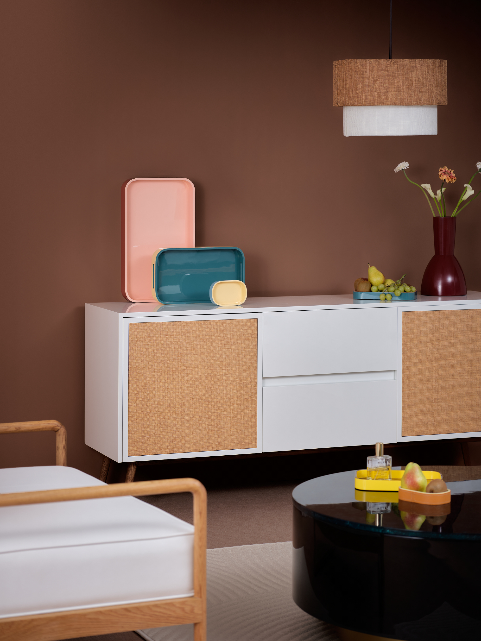  Objects and Decor
